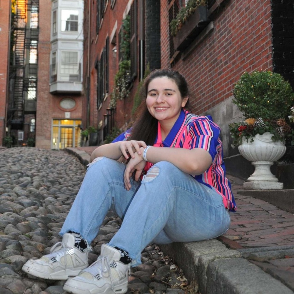 Meet your Posher, Danielle